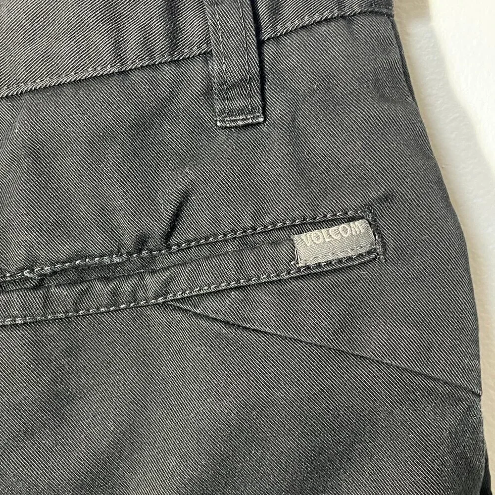 Volcom Corpo Class Black Slim Chino‎ Shorts Skateboarding Boys 23/10
